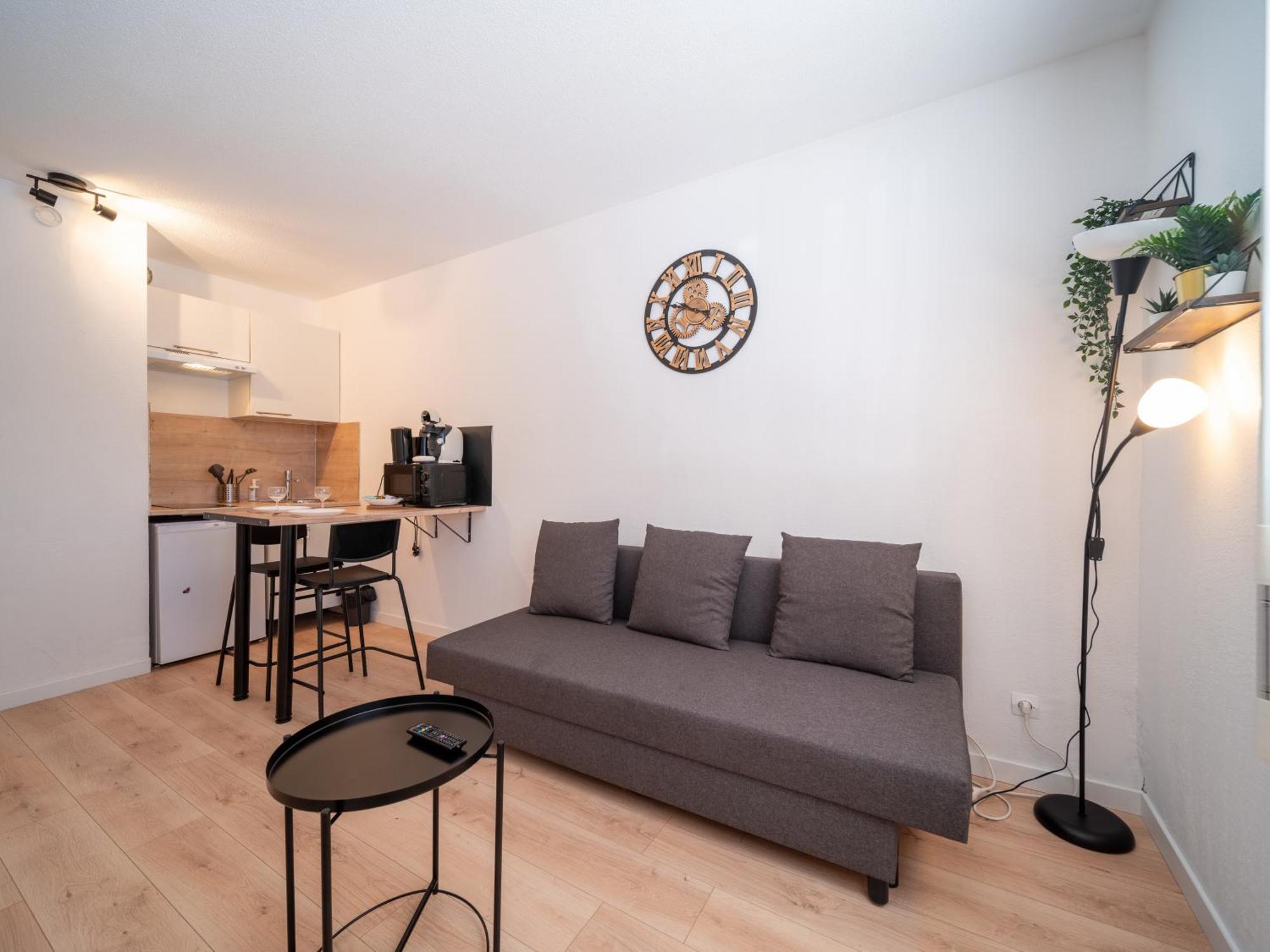 Appartement Tout Equipe A 6Min De La Gare St Charles Marseille Exterior photo
