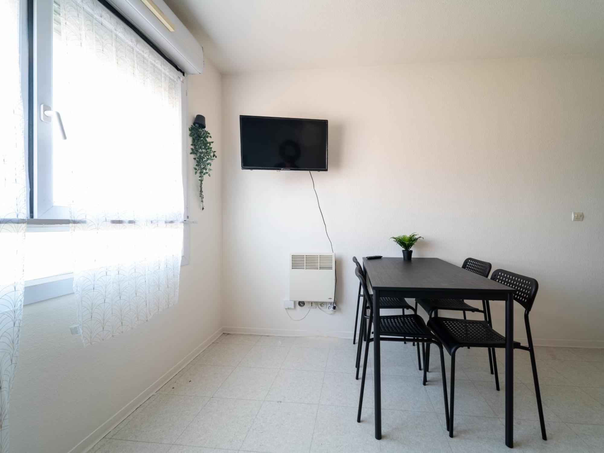 Appartement Tout Equipe A 6Min De La Gare St Charles Marseille Exterior photo